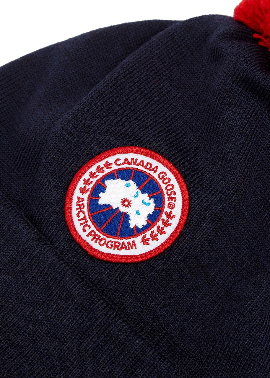  Canada Goose Kids Pompom Wool Beanie - Blue 