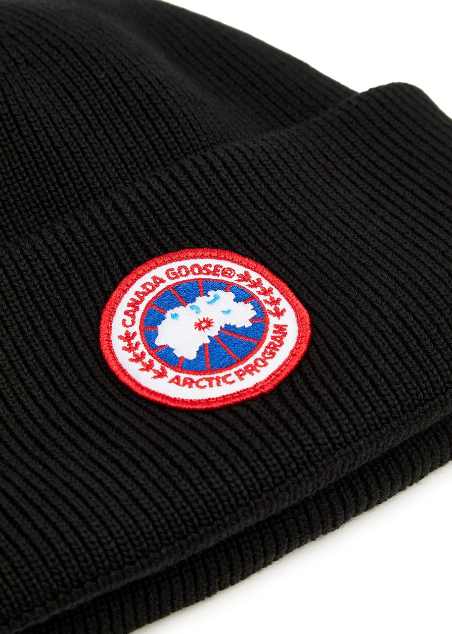 Canada Goose Kids Arctic Disc Logo Wool Beanie - Black 