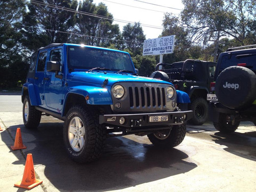 Baja bar with tow hooks only Baja bar with tow hooks only