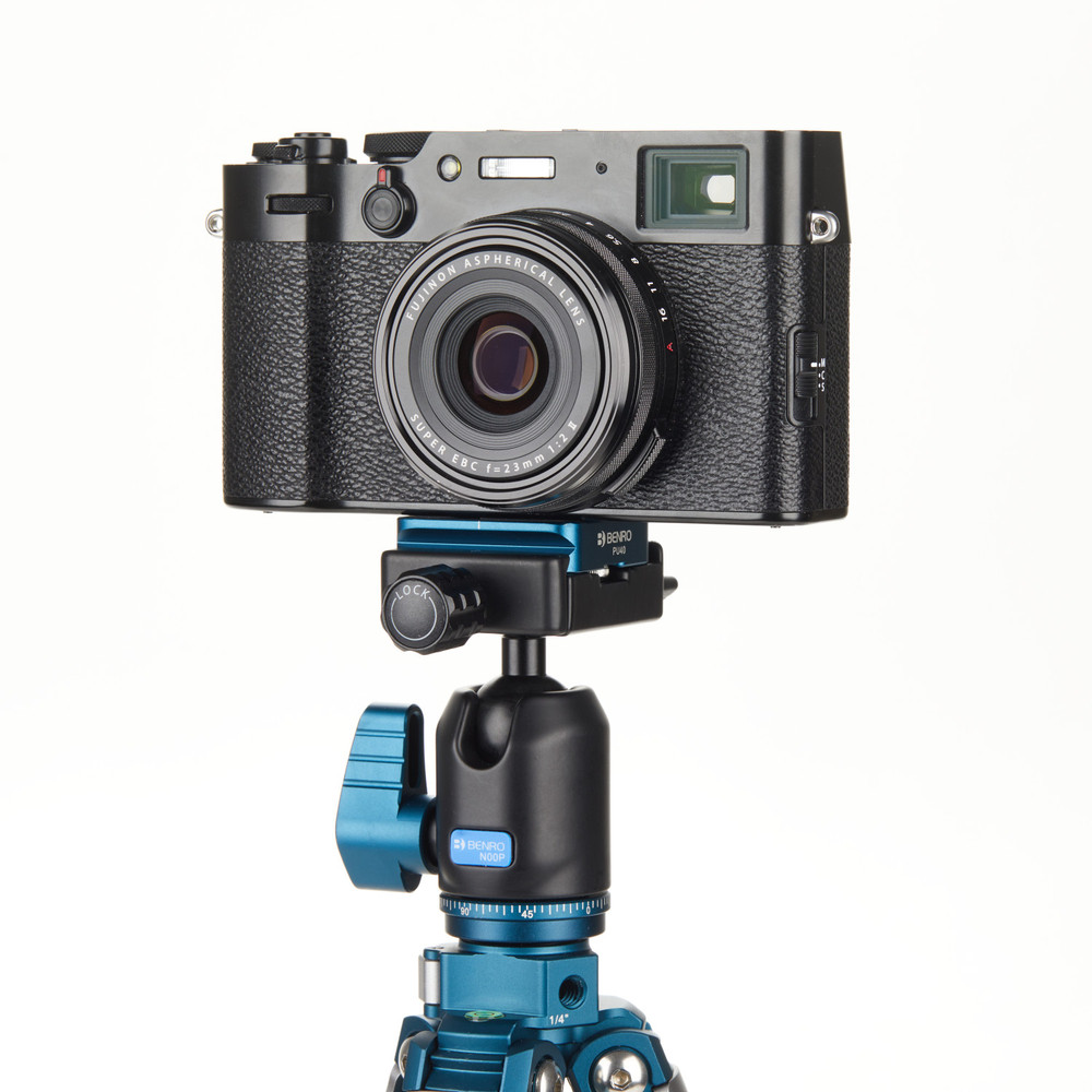 Benro Benro CyanBird Carbon/Aluminum 5 Section Tripod w/N00P (Open Box)