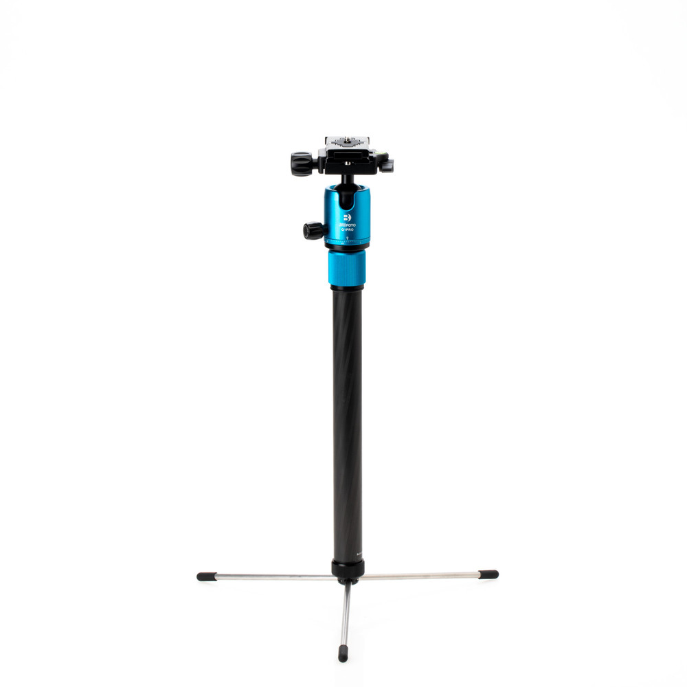 Benro MeFOTO RoadTrip PRO Carbon Fiber Series 1 (6 in 1) Tripod in Pacific Blue (Open Box)