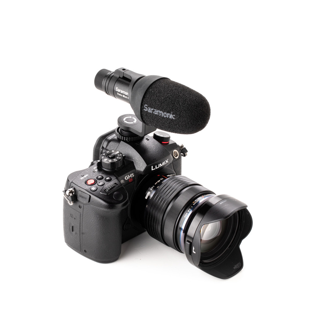 Saramonic Vmic Mini S Multi-Pattern Camera-Mount Shotgun Mic for Cameras & Mobile w/ HP Out, 360˚ Shock Mount (Open Box)