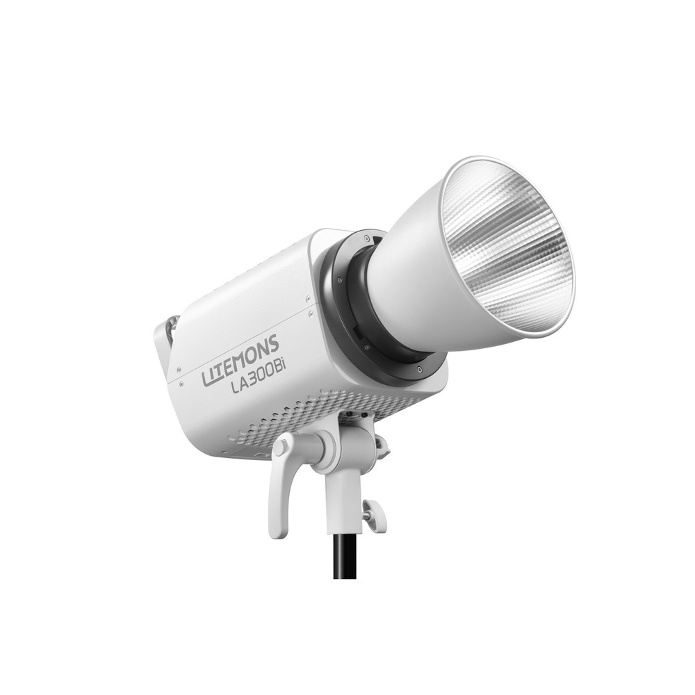 Godox Litemons LA300Bi Bi-Color LED Light 3-Light Kit with Case