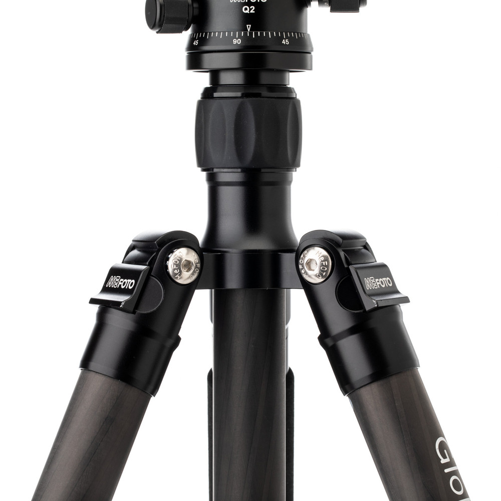 Benro MeFOTO GlobeTrotter Carbon Fiber Tripod Kit in Black