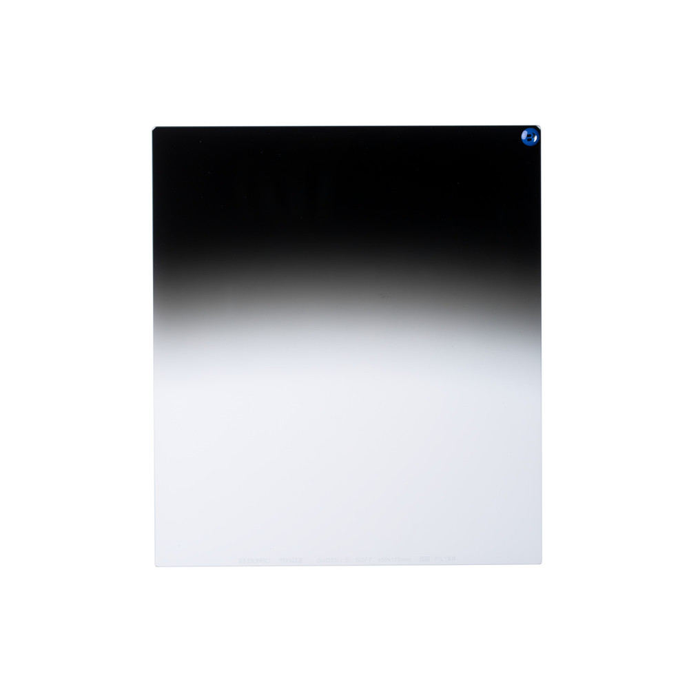 Benro Master 150x170mm 5-stop (GND32 1.5) Soft-edge Graduated Neutral Density Filter (MAGND32S1517) Benro Master 150x170mm 5-stop (GND32 1.5) Soft-edge Graduated Neutral Density Filter (MAGND32S1517)