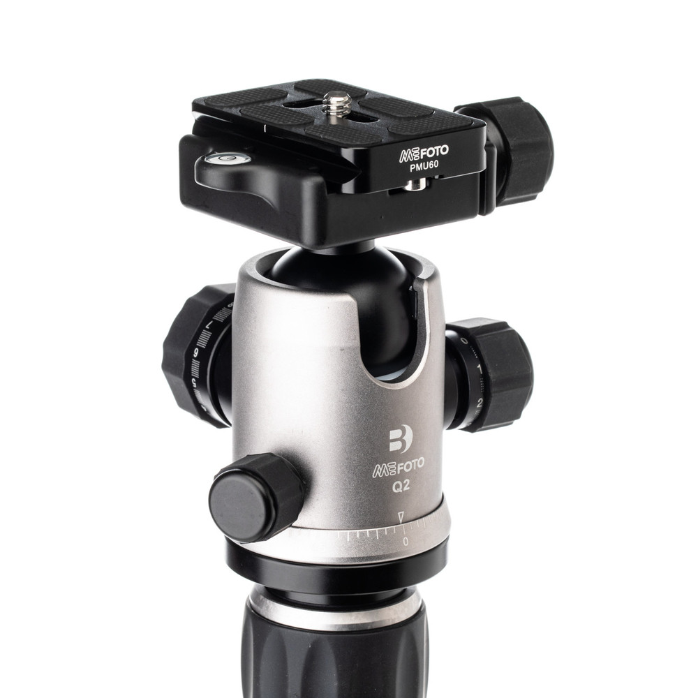 Benro MeFOTO GlobeTrotter Aluminum Tripod Kit in Titanium