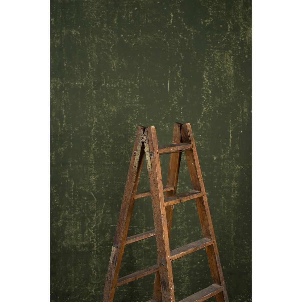 Gravity Backdrops Green Distressed M