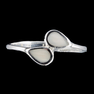 This breathtaking oval shaped mammoth ivory design is inlayed into a elegant sterling silver ring with a rope border.  The dimension of the stone on the ring is approximately .36" x .415".