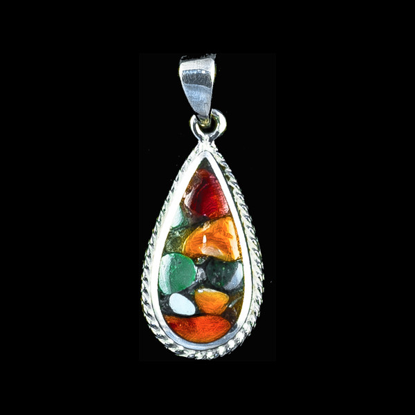 This elegant teardrop shaped Northern Lights Stone piece is inlayed into a sterling silver pendant with a rope border.  This pendant comes with an 18" Sterling Silver chain.  The dimensions of the Northern Lights Stone pendant is approximately 1.23" x .79".  The product id # is PNL-1078-S.