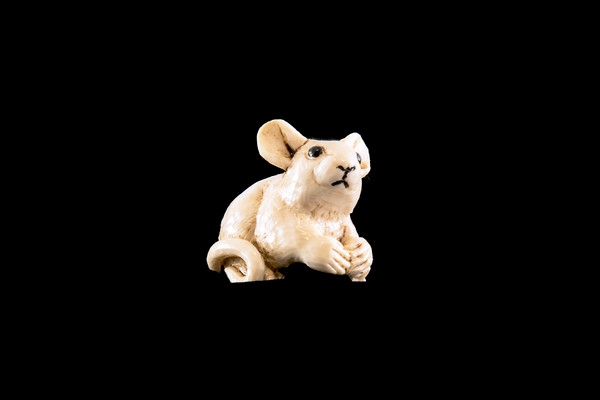 Hand Carved Eco Ivory Mouse Statue | F&F Inc.