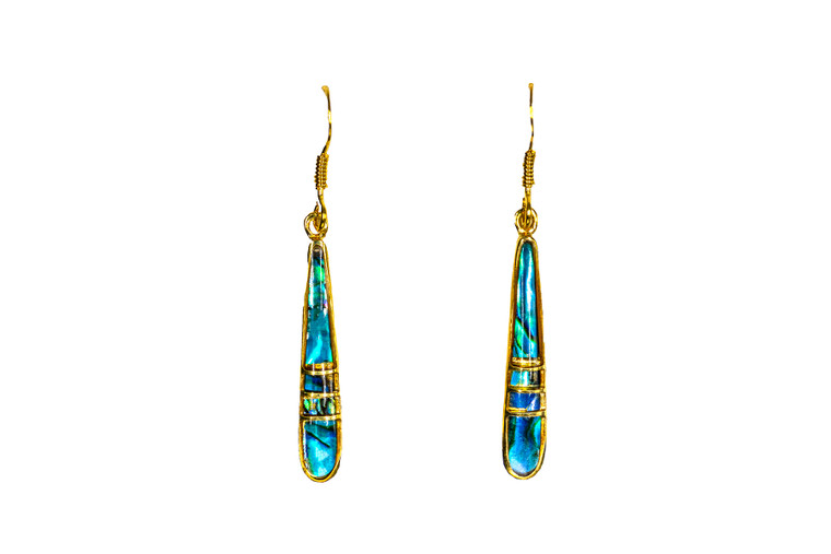 Long Teardrop Northern Lights 14K Gold Bar Earring | F&F Inc.

This elegant Long Paua Shell piece is inlayed into 14K plated french wire long oval earring.  This stylish piece is accentuated with 22K Gold bars.   The measurements of the earrings are approximately 1.20" x .15".  The product ID is ENL-1079-G

This is our line of PĀUA Shell Jewelry.  In New Zealand, abalone is called pāua or blackfoot pāua is the ubiquitous New Zealand pāua the highly polished nacre of which is extremely popular as souvenirs with its striking blue, green, and purple iridescence that allows for the stunning jewelry.

It is a 22K plate on sterling silver. The plating is with 30mils of 14k gold. Typically plating is done with 3mils of gold. We work with the extra gold plating to ensure your beautiful jewelry piece will have a strong gold color for years to come!!  

Enjoy your unique piece of history!

Features
Northern Lights
Paua Shell
Long Teardrop 
French Wire
22K Gold Plate
Sterling Silver Base Metal
Lifetime Guarantee!!