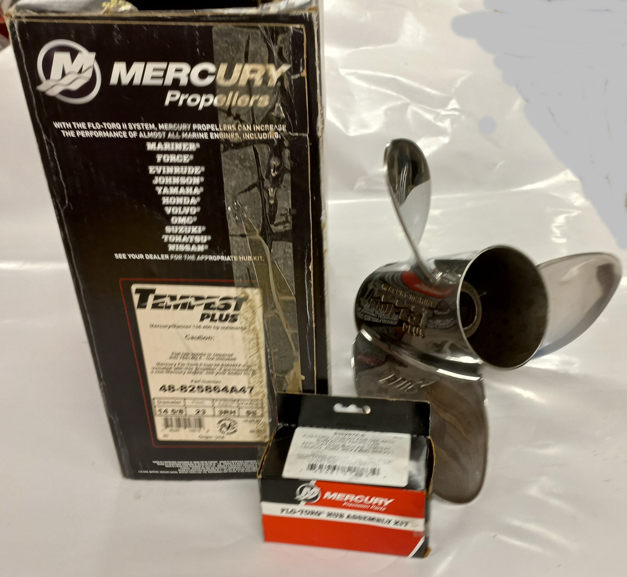 Propeller Mercury 14 5/8 x 23 Tempest Plus  3 Blade RH S/STEEL