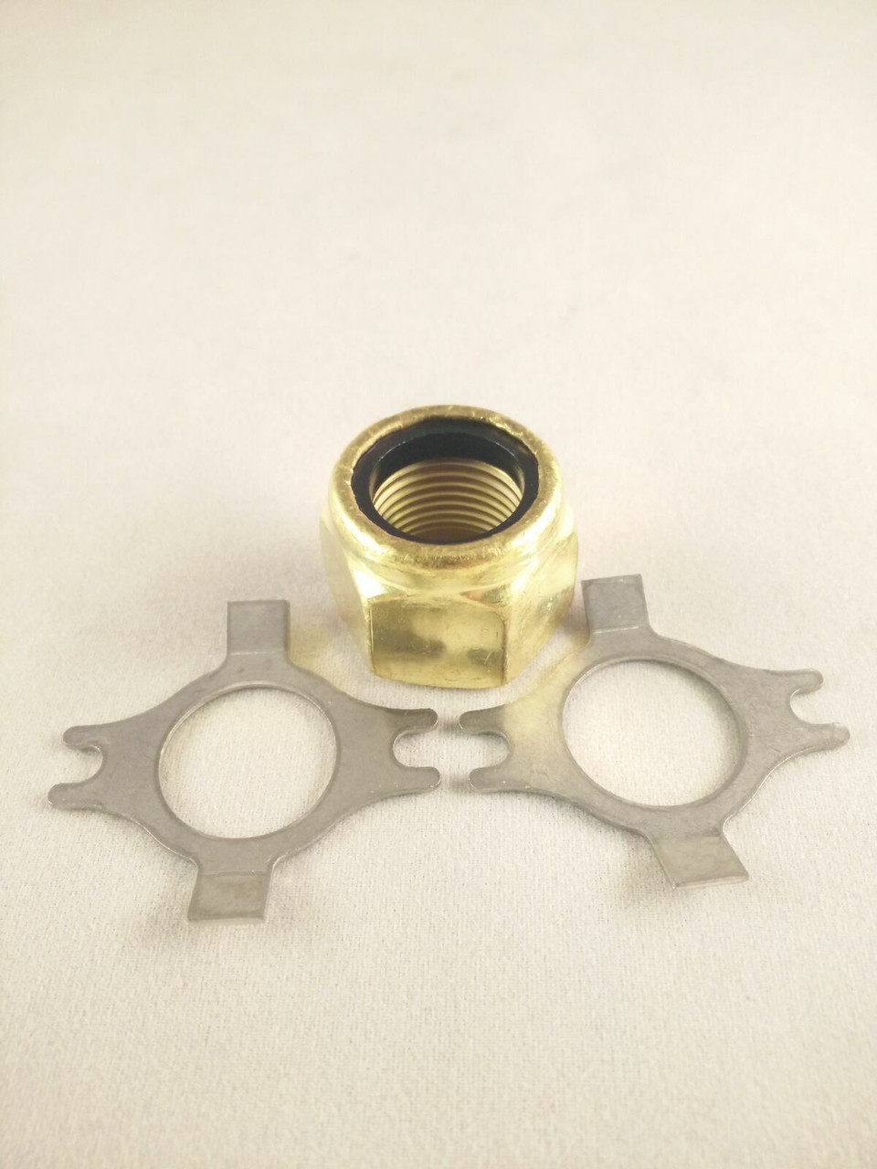 Propeller nut and washer kit