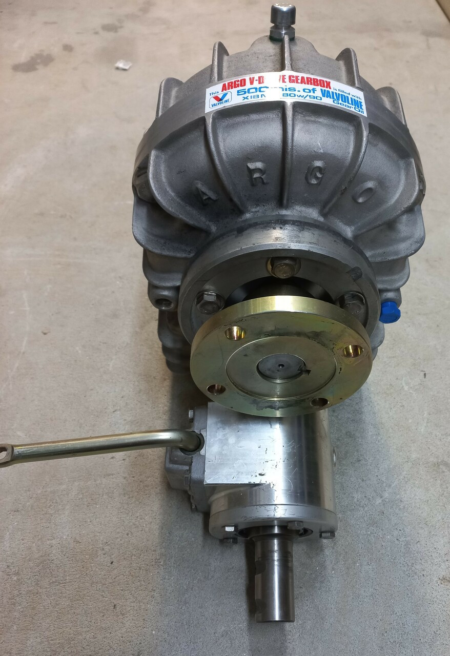 Argo V drive gearbox-with Warm-up Clutch. Shown with optional drive shaft cover adaptor.