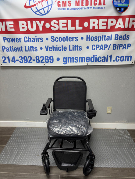 Pre-Owned Pride Mobility Jazzy Ultra Light Folding Travel Power Chair 