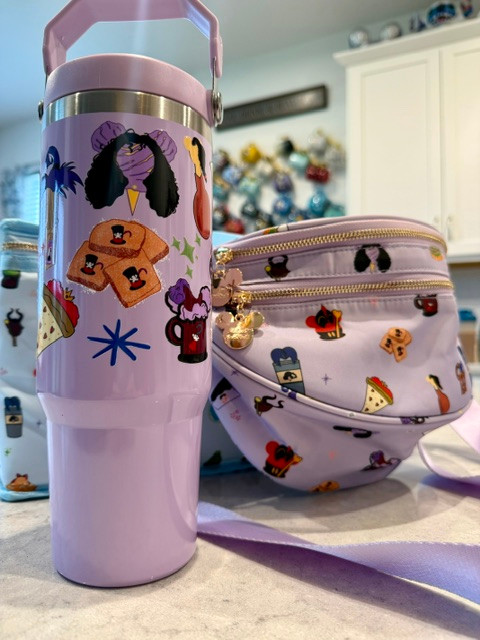 Villains Snacks 30 oz Tumbler
