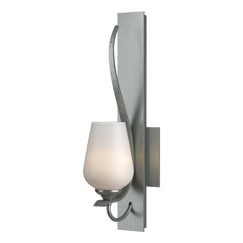 Flora One Light Wall Sconce in Vintage Platinum (39|203035-SKT-82-GG0303)
