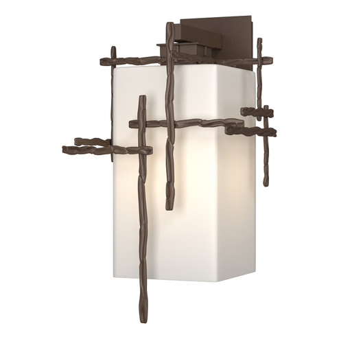 Tura One Light Outdoor Wall Sconce in Coastal Bronze (39|302583-SKT-75-GG0707)