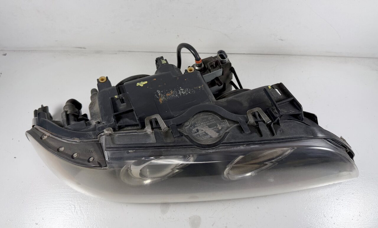 PASSENGER XENON HEADLIGHT HEADLAMP 2001-03 BMW e39 M5 540i 530i 525i 