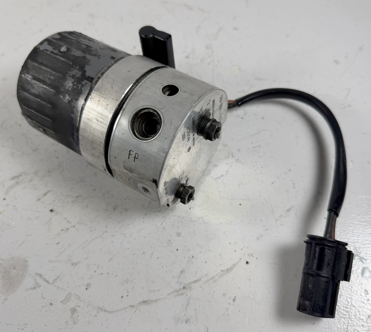 DYNAMIC STABILITY CONTROL PRECHARGE PUMP BMW E39 540i 530i 528i 525i 1166155