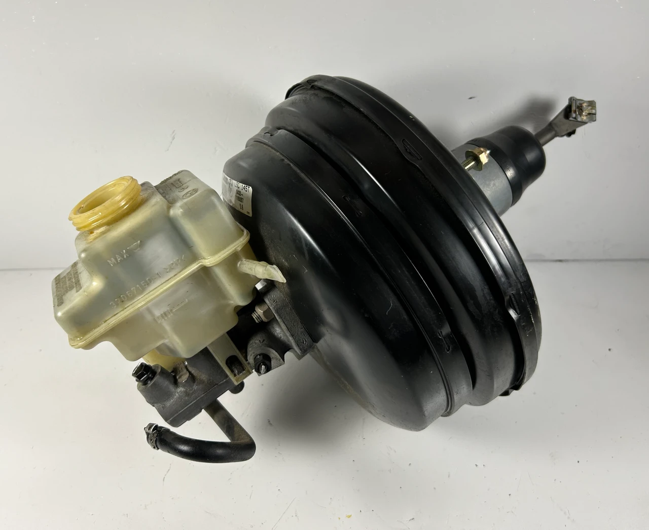 BMW E39 540i 530i 525i BRAKE BOOSTER W/ MASTER CYLINDER 1165057