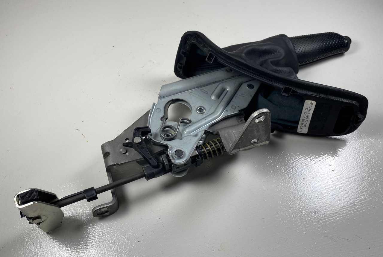 BMW e90 e92 335i 328i EMERGENCY E HAND BRAKE LEVER W/ LEATHER COVER 6782749