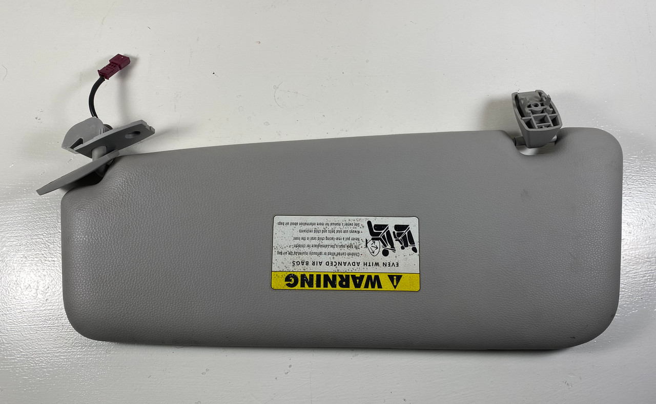 2004-09 BMW E60 535i 530i 528i 525i PASSENGER SUN VISOR OEM