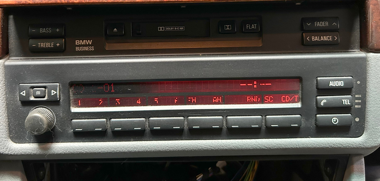 BMW E39 540i 530i 528i 525i Radio CD Audio Multi Information Display MID 8384931