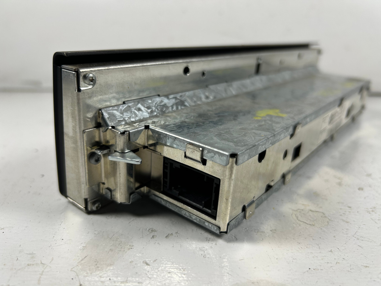 BMW E39 540i 530i 528i 525i Radio CD Audio Multi Information Display MID 8384931