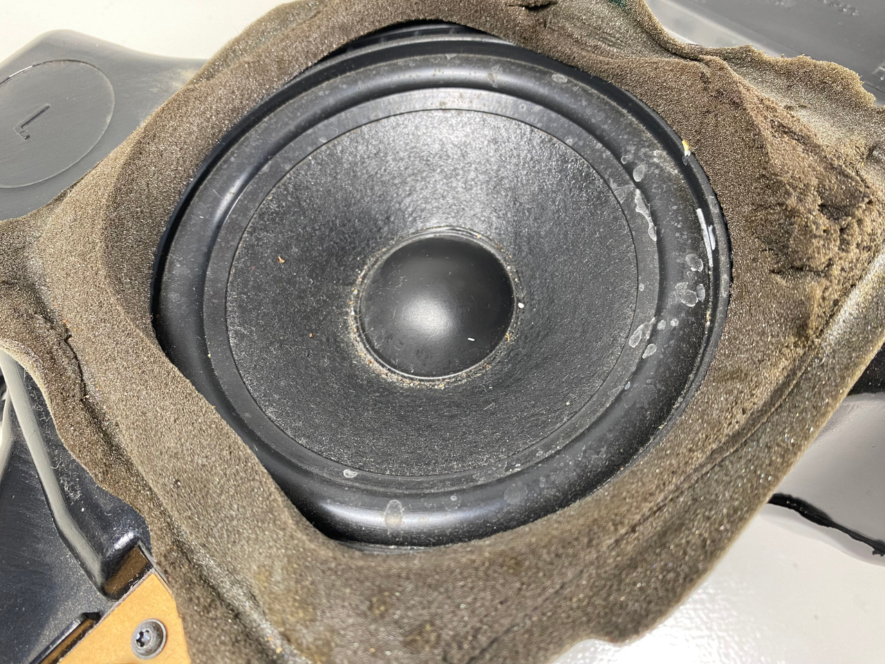 1998-03 BMW E39 5-SERIES DRIVER REAR DECK LOUD SPEAKER 8369067