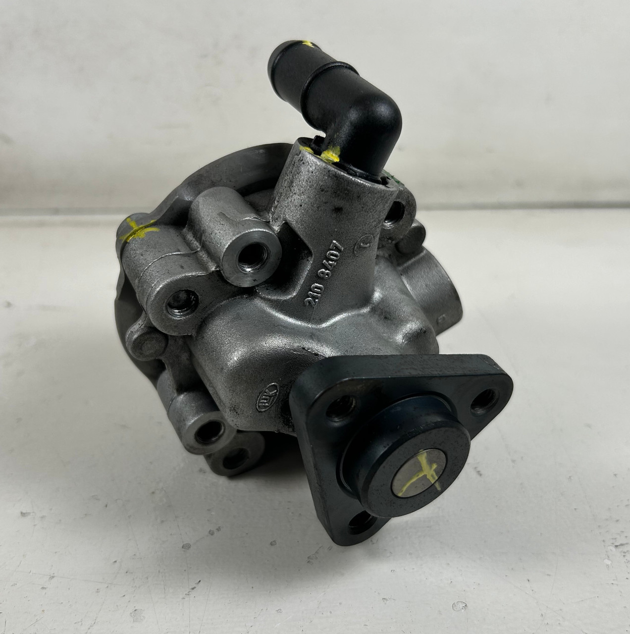 BMW E39 530i 525i E46 330 325 LF20 HYDRAULIC POWER STEERING PUMP 5005931