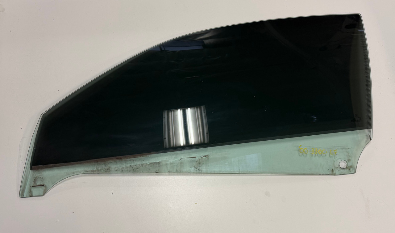 DRIVER FRONT DOOR WINDOW GLASS BMW E46 M3 330ci 325ci  8204177