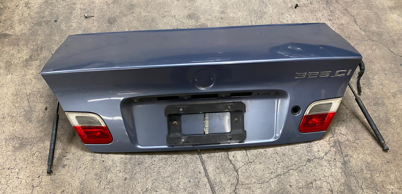 2000-03 BMW E46 3-SERIES 2dr COUPE TRUNK DECK LID 7065260	