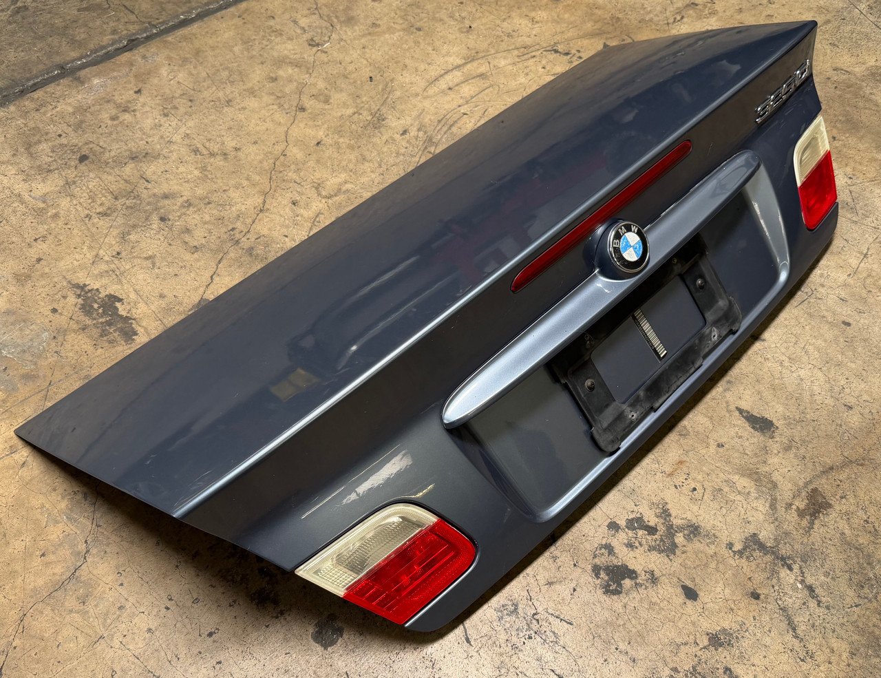 BMW E46 M3 330ci 325ci 323ci CONVERTIBLE TRUNK DECK 8262029