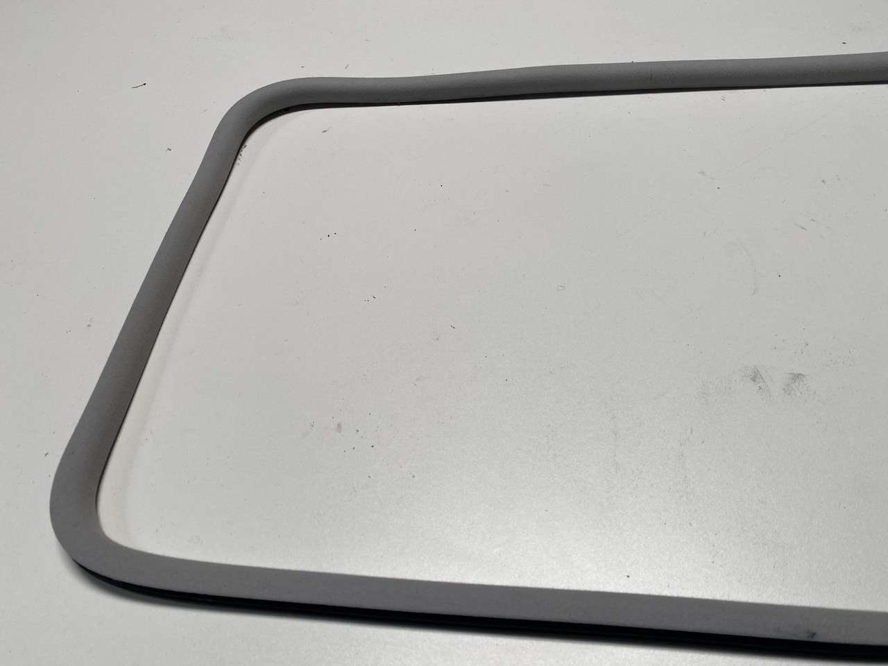 BMW E46 3-SERIES HEADLINER MOON ROOF WEATHER SYNTHETIC STRIP 8226607