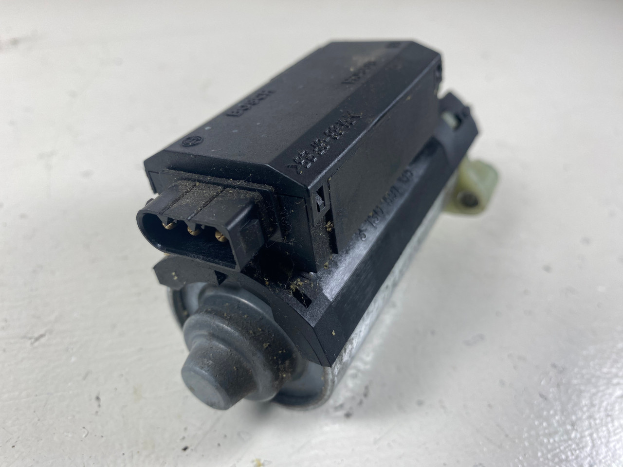 DRIVER FRONT ELECTRIC SEAT MOTOR BMW E39 540i 530i 5258i 8352192