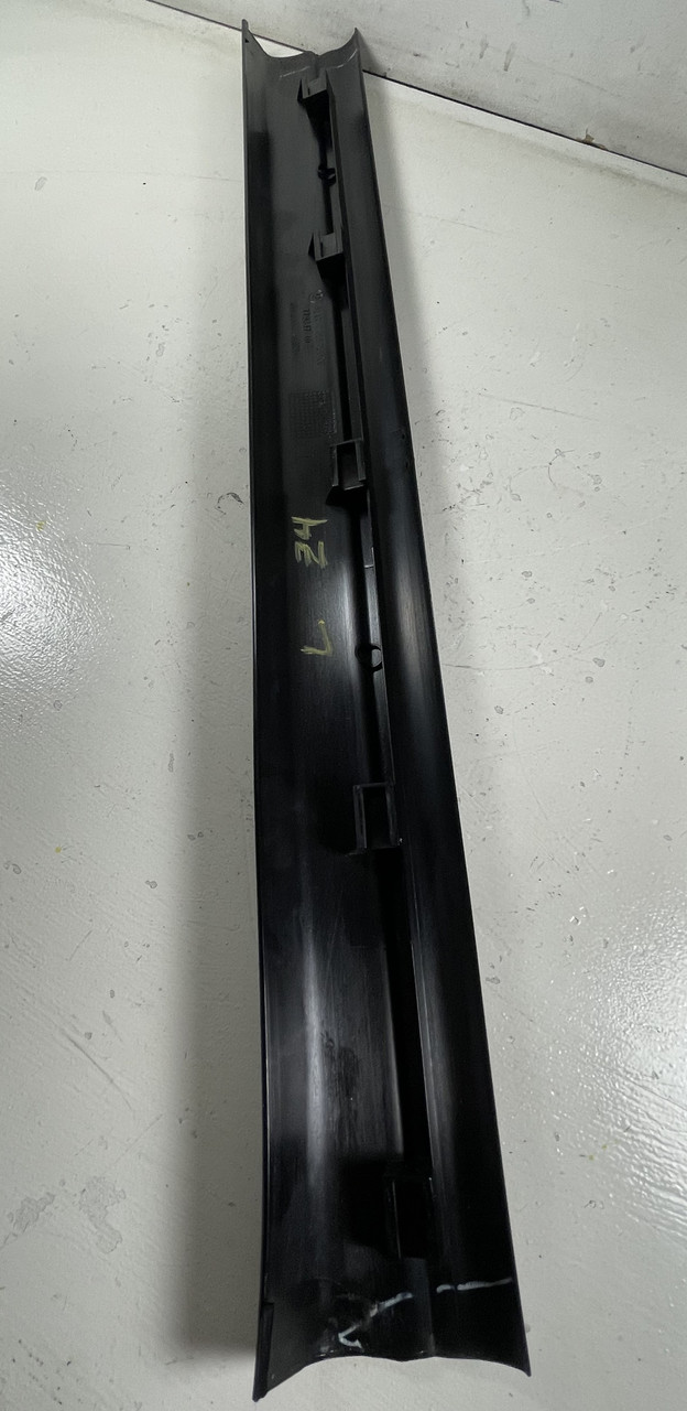 2003-08 BMW E85 Z4 DRIVER DOOR SILL LOWER ENTRY GUARD COVER 7016799