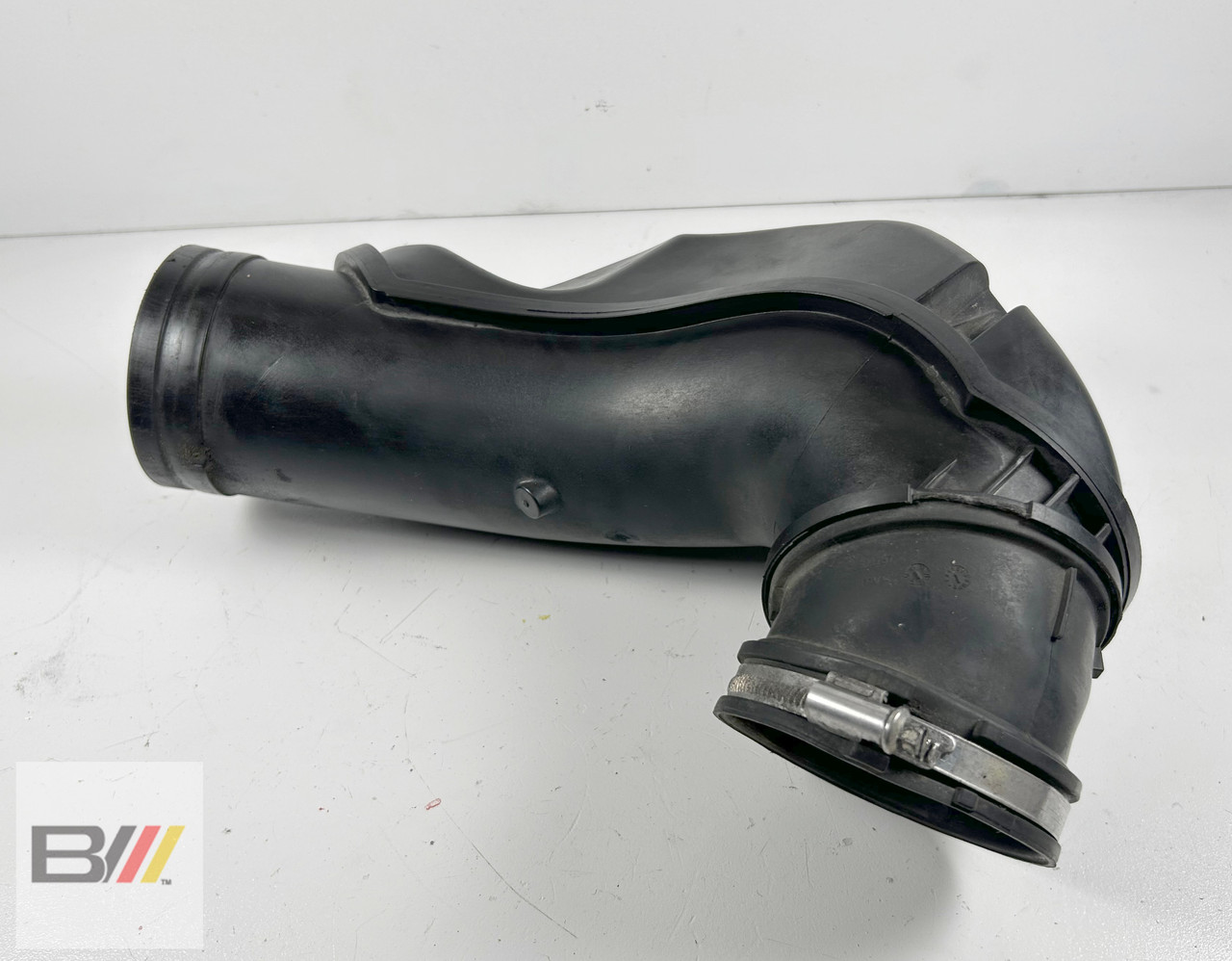 2012-16 BMW F30 328i 320i AIR INTAKE BOOT TUBE 7605045