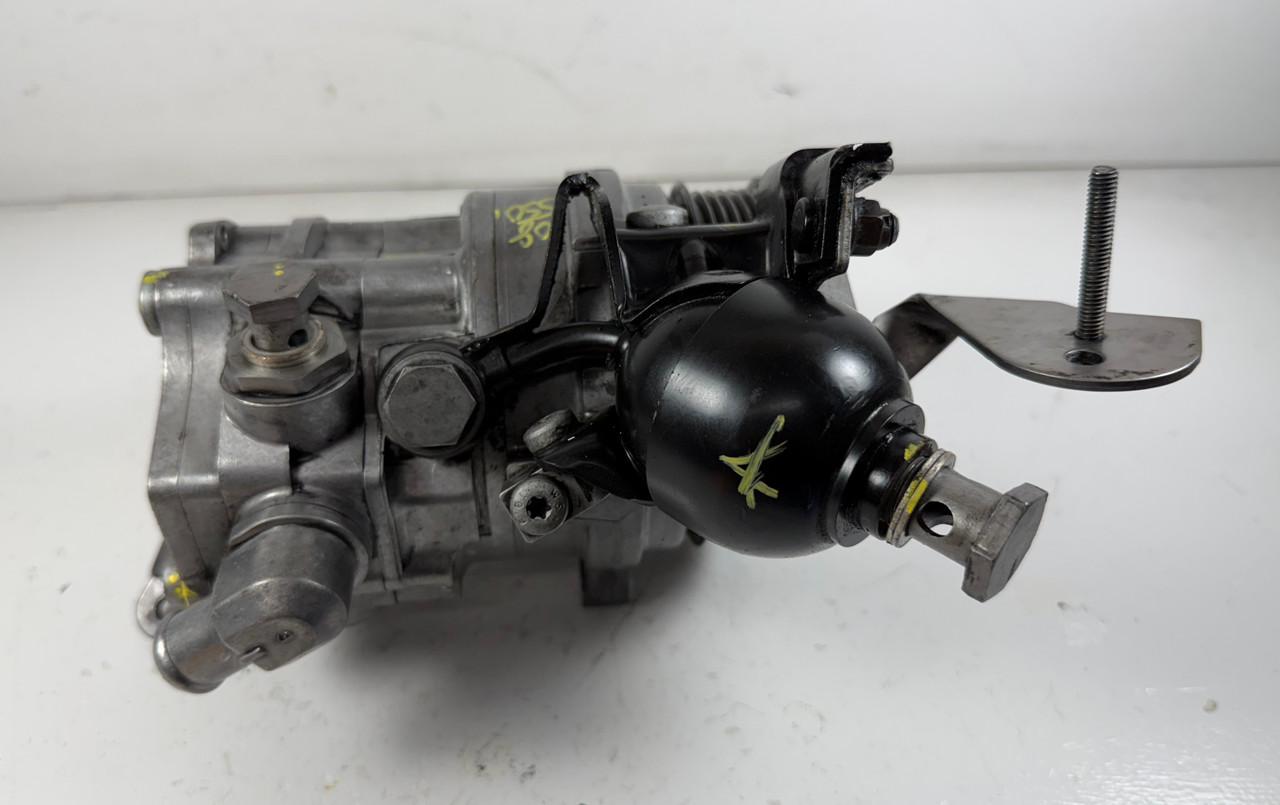 POWER STEERING PUMP W/ ACTIVE DRIVE BMW 650i 550i E60 E63 E64 6767243