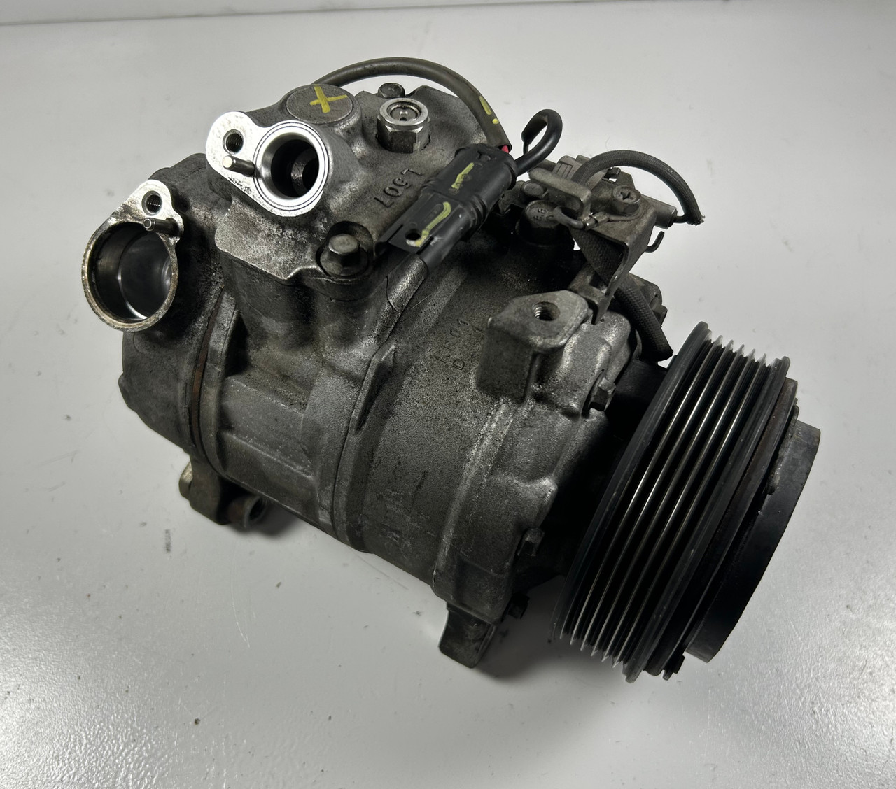 2012-16 BMW F10 528i F30 328i AC COMPRESSOR PUMP 9216466