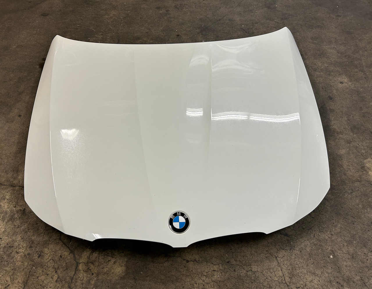 200608 BMW E90 330i 328i HOOD ASSEMBLY 7140729