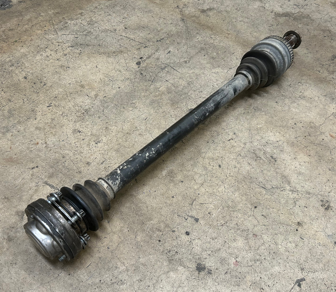 BMW E83 X3 PASSENGER REAR CV AXLE 7524042