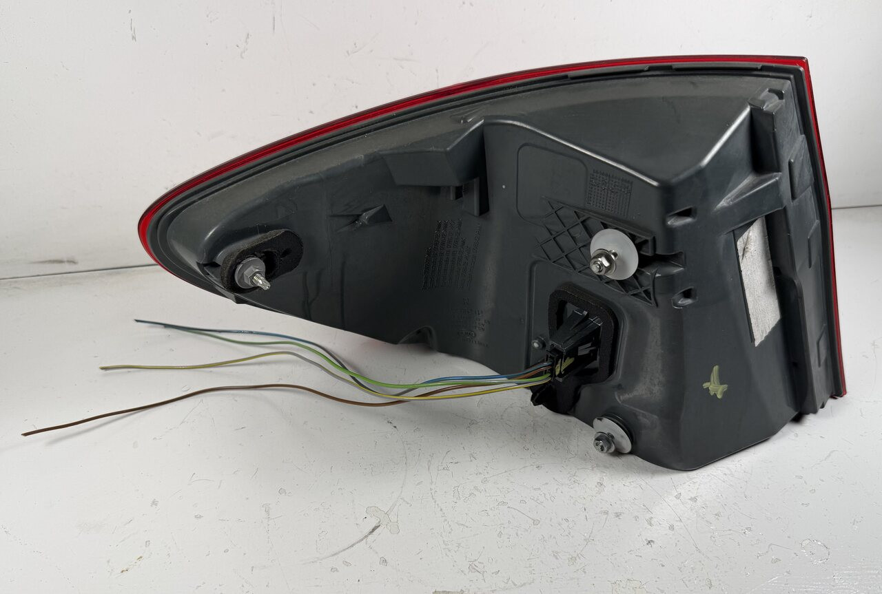 Passenger Rear Brake Tail Light Lamp BMW F10 550i 535i 528i  7203232