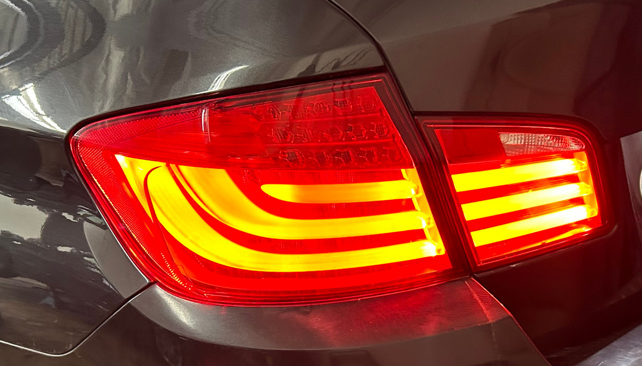 Driver Left Trunk Inner Tail Light 2011-13 BMW F10 535i 528i 7203225