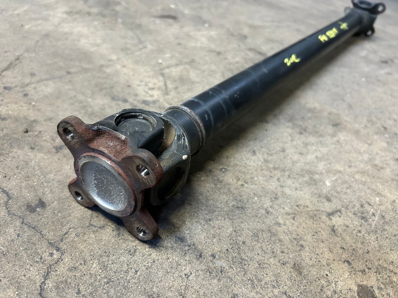 BMW F10 F11 F12 F13 F01 XDRIVE FRONT DRIVESHAFT 8628043