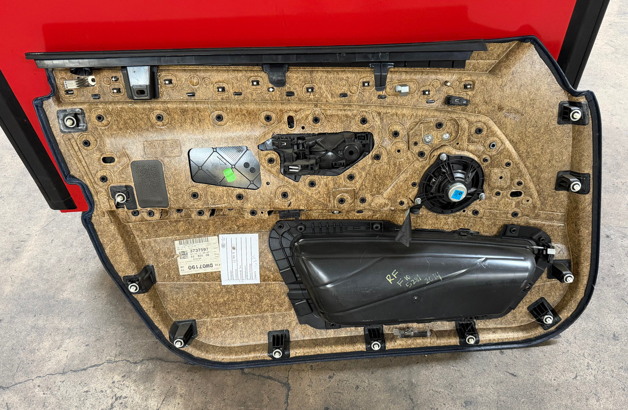 PASSENGER FRONT DOOR CARD PANEL BMW F10 528i 535i 550i 7273350