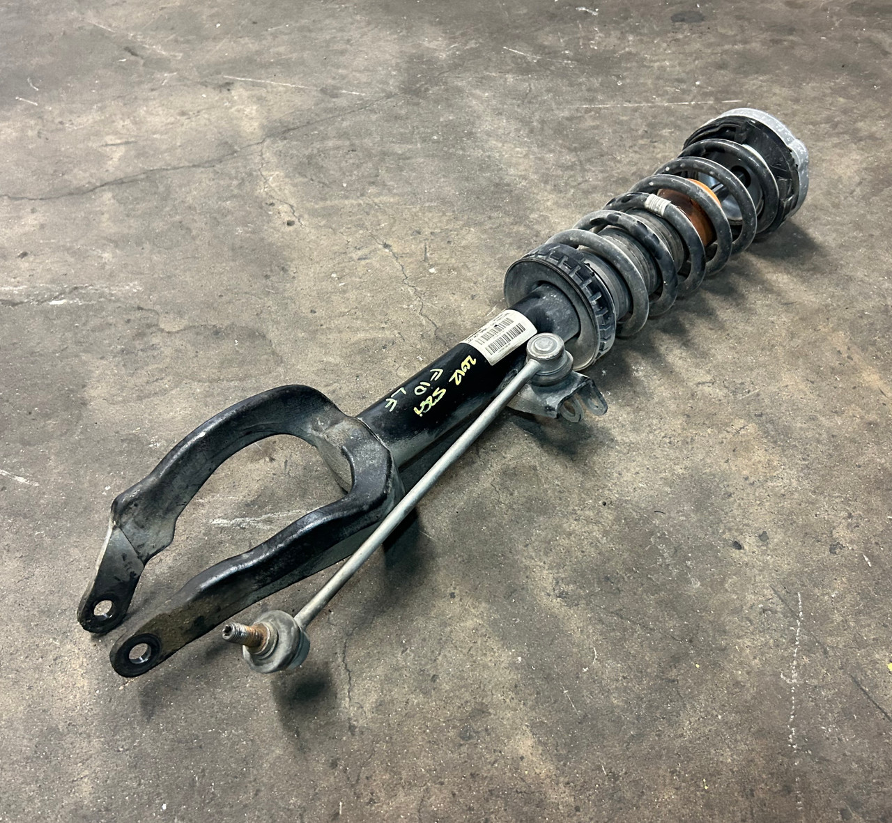 2011-16 BMW F10 535xi 528xi AWD DRIVER FRONT STRUT SHOCK ABSORBER 6852873