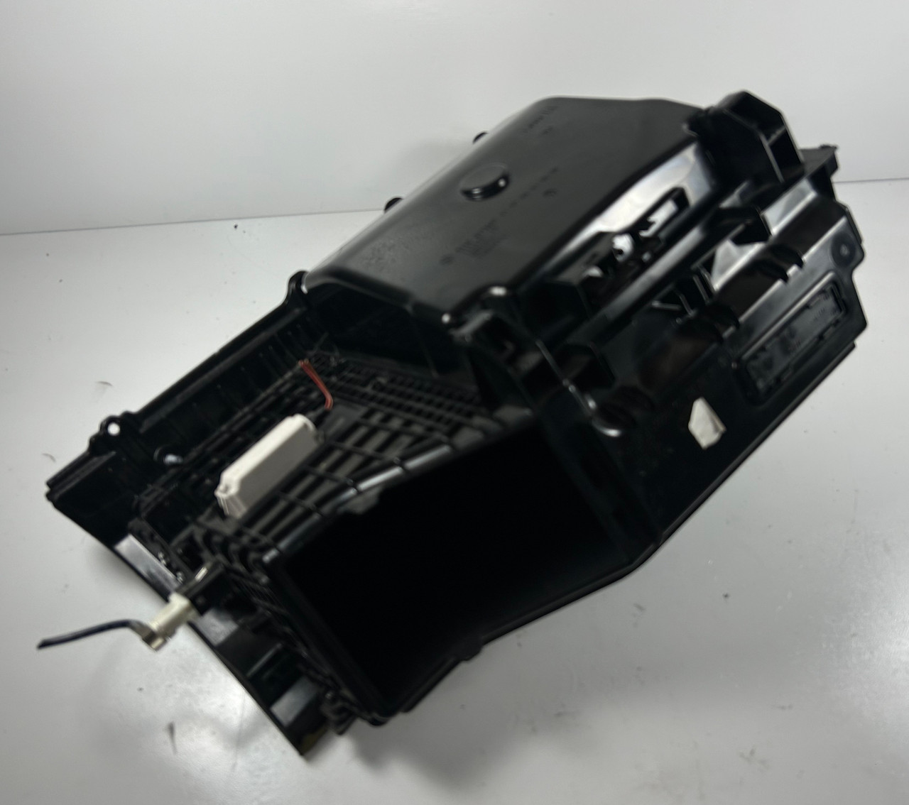 BMW F10 550i 535i 528i COMPARTMENT GLOVE BOX 9205976