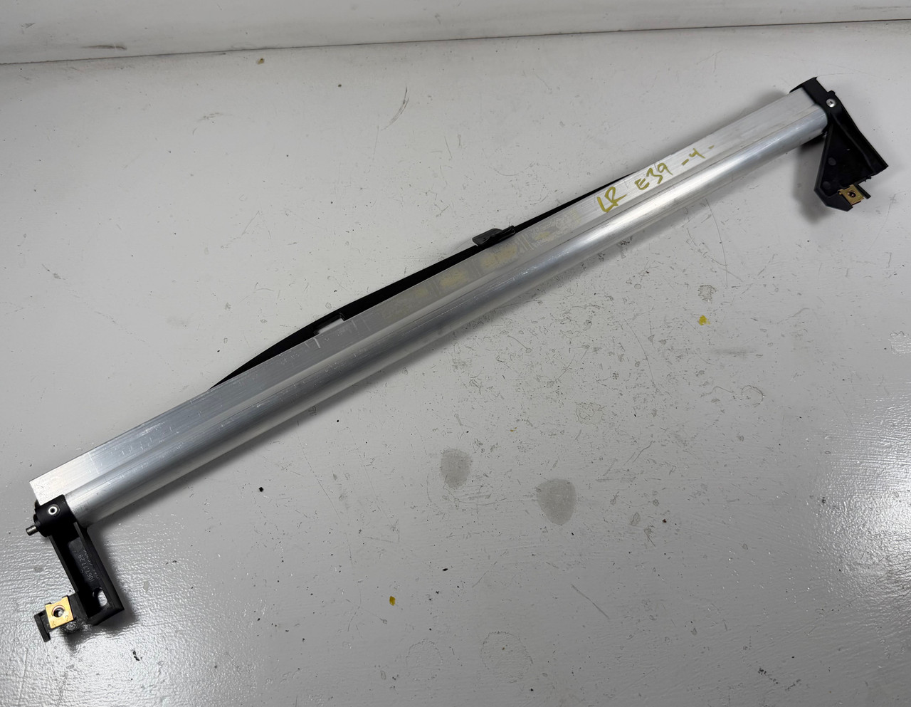 1999-03 BMW E39 M5 540i 528i 530i SEDAN DRIVER REAR WINDOW SUN SHADE OEM