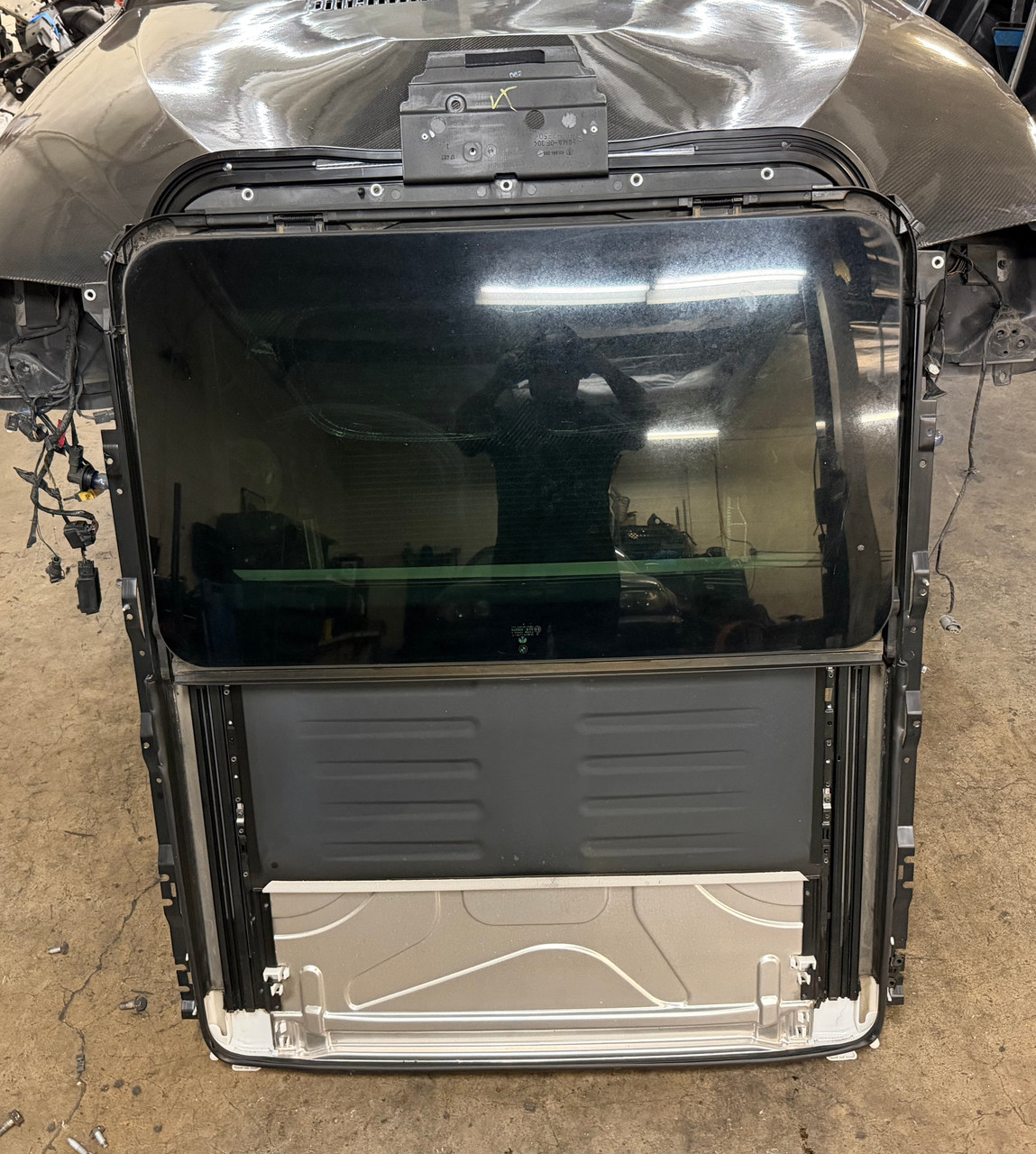 SUNROOF SLIDING FRAME CARTRIDGE BMW E39 M5 540i 530i 525i 528i 8250048